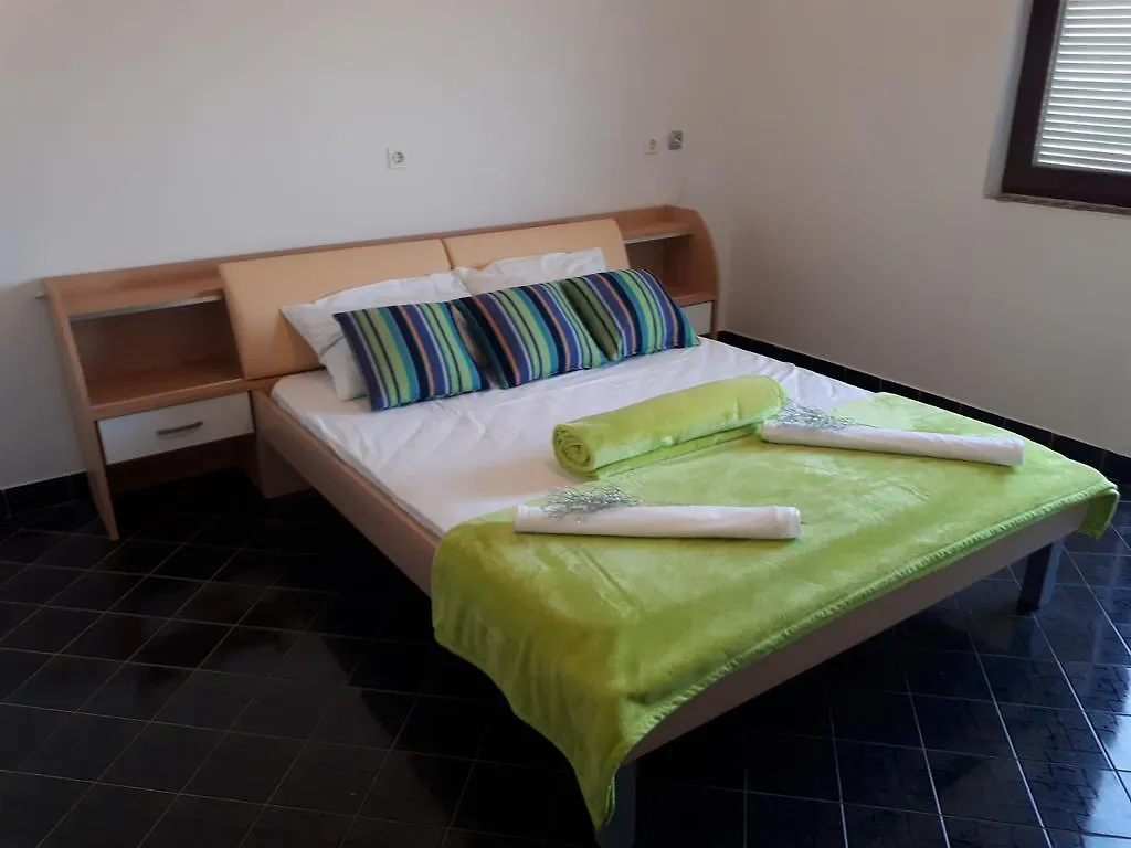 Apartments Anton Pag Town